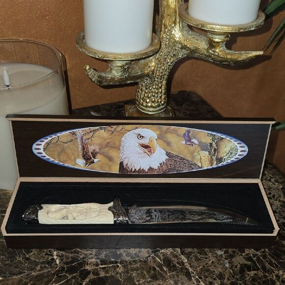 Eagle Themed Decorative Knife with Display Box - Picture 10 of 10